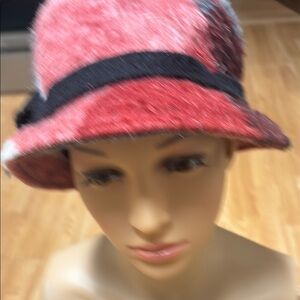 Creativa Multicolor Pink etc Hat Made in Italy 52% Virgin Wool, 20% Mohair etc